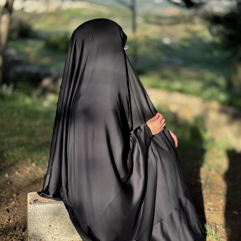 عباية نواعم